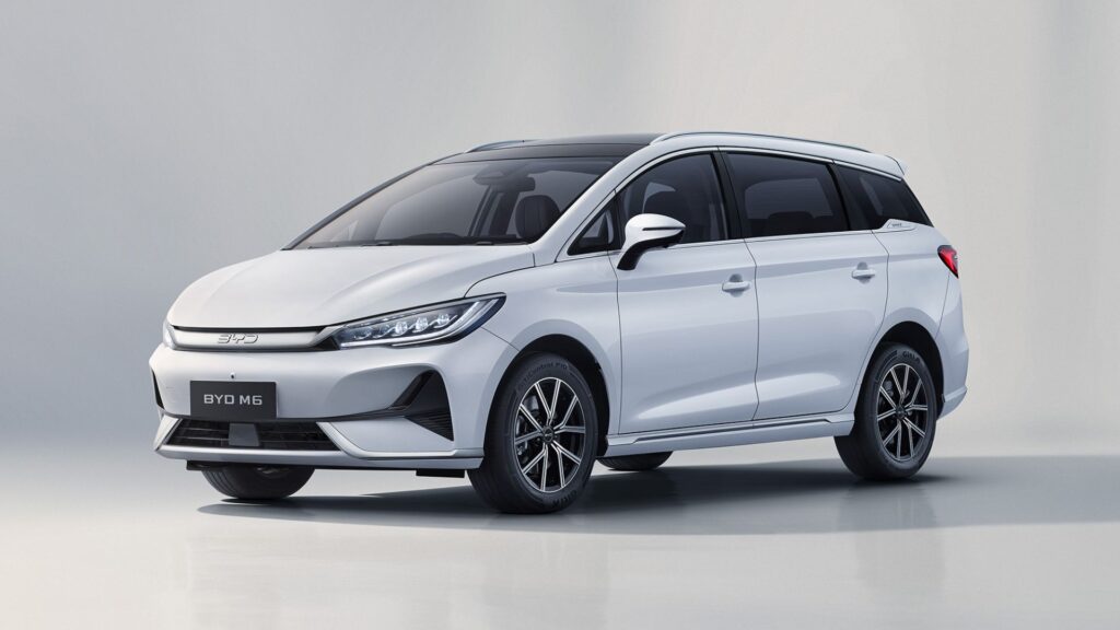 NJKB BYD M6 PHEV Tembus Rp104 Juta, Sinyal MPV Hybrid Ini Makin Serius Masuk Indonesia