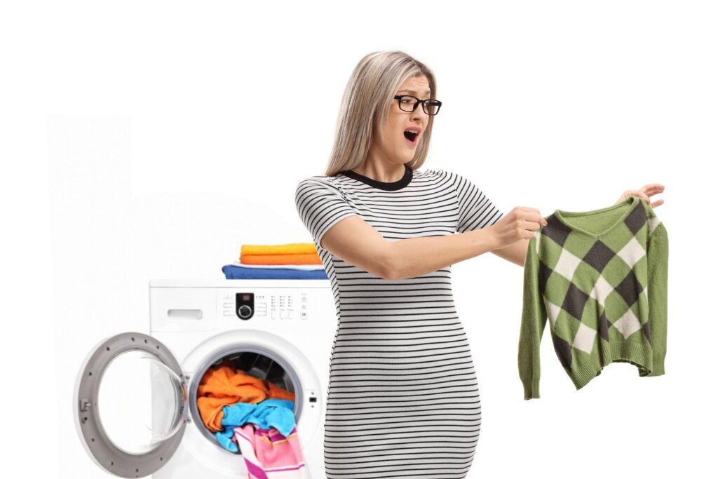 Kebiasaan Laundry Yang Salah Bisa Bikin Baju Menyusut, Ini 6 Pemicunya