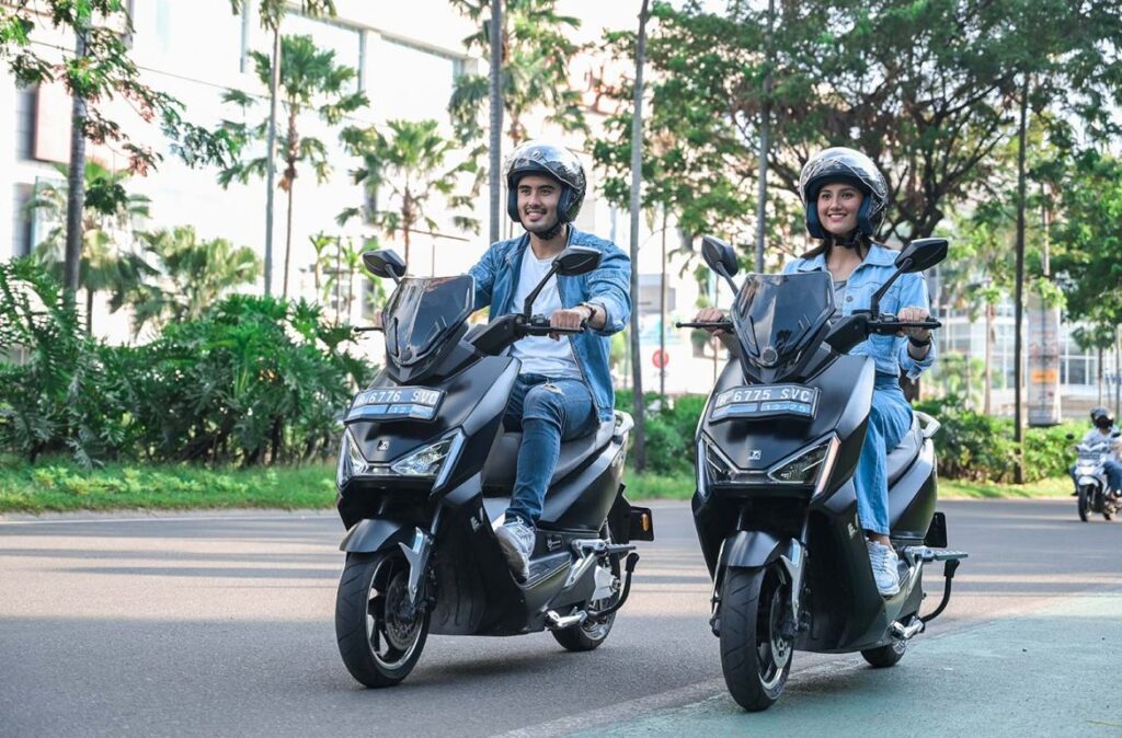 Jarak Tempuh Jadi Andalan Utama, 5 Motor Listrik Ini Mampu Menembus Hingga 170 Km Sekali Cas