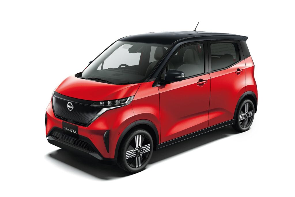 Tenaga 63 Hp dalam Bodi Mungil, Nissan Sakura Tawarkan Mobil Listrik Kota yang Praktis