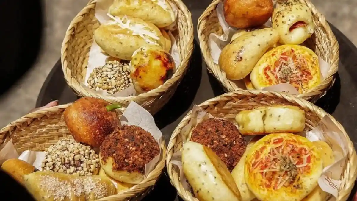 Tekstur Sourdough Bandung Yang Renyah Di Luar Dan Lembut Di Dalam, Bikin Betah Nongkrong Juga