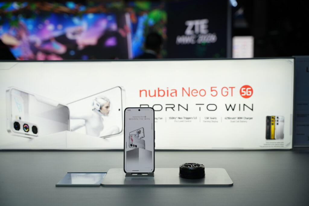 Neo 5 Series Andalkan Gaming Stabil dan Baterai Tahan Lama, Pre-Ordernya Dibumbui 99 Batangan Emas