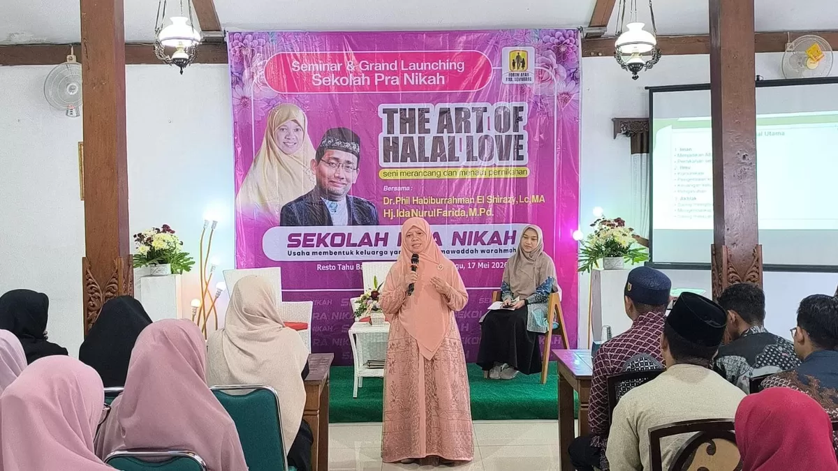 110 Pemuda Daftar Sekolah Pra Nikah Di Semarang, Upaya Cegah Pernikahan Dini dan Perkuat Keluarga