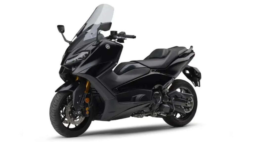 Harga Selangit, Yamaha TMAX 560 Tetap Menggoda Dengan Mesin 562 cc Dan Layar TFT