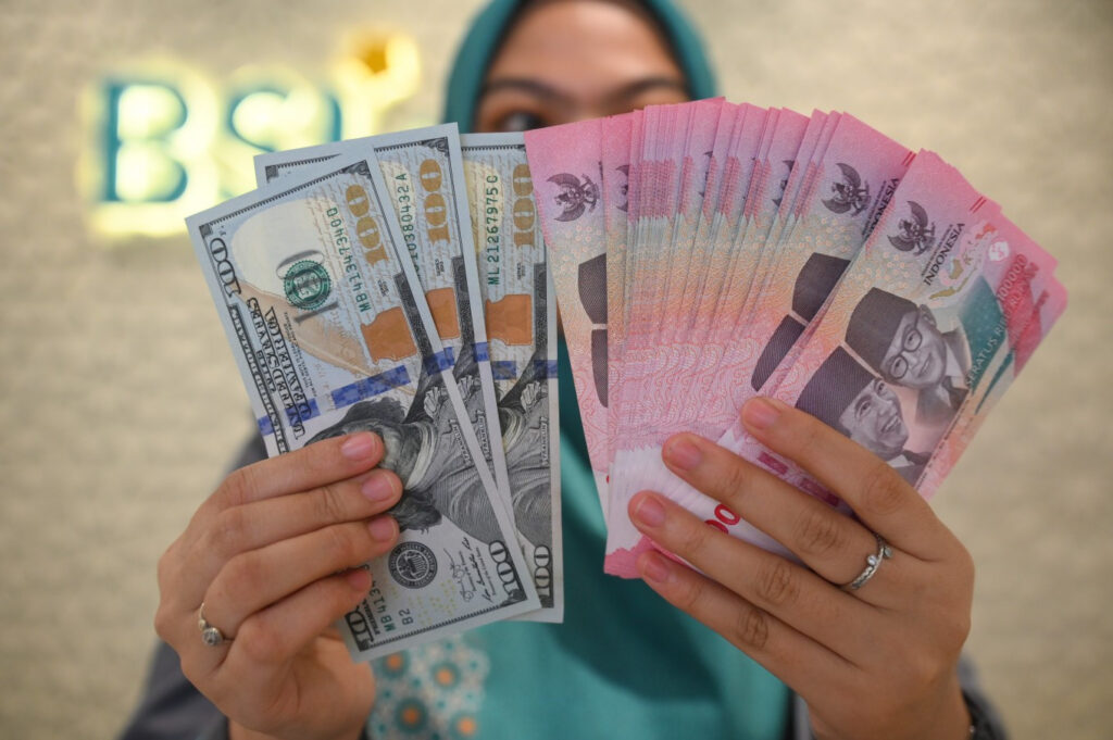 Rupiah Menguat Membuat Gaji Dolar Terasa Menyusut, Anggaran Harian Ikut Terkunci
