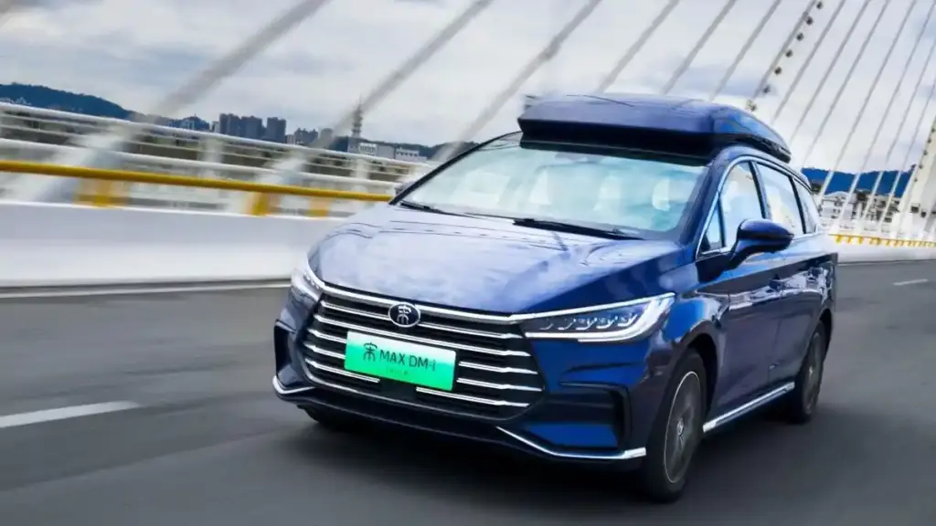 M6 DM-i Siap Masuk Indonesia, BYD Bawa Senjata Baru Ke Pasar MPV Elektrifikasi