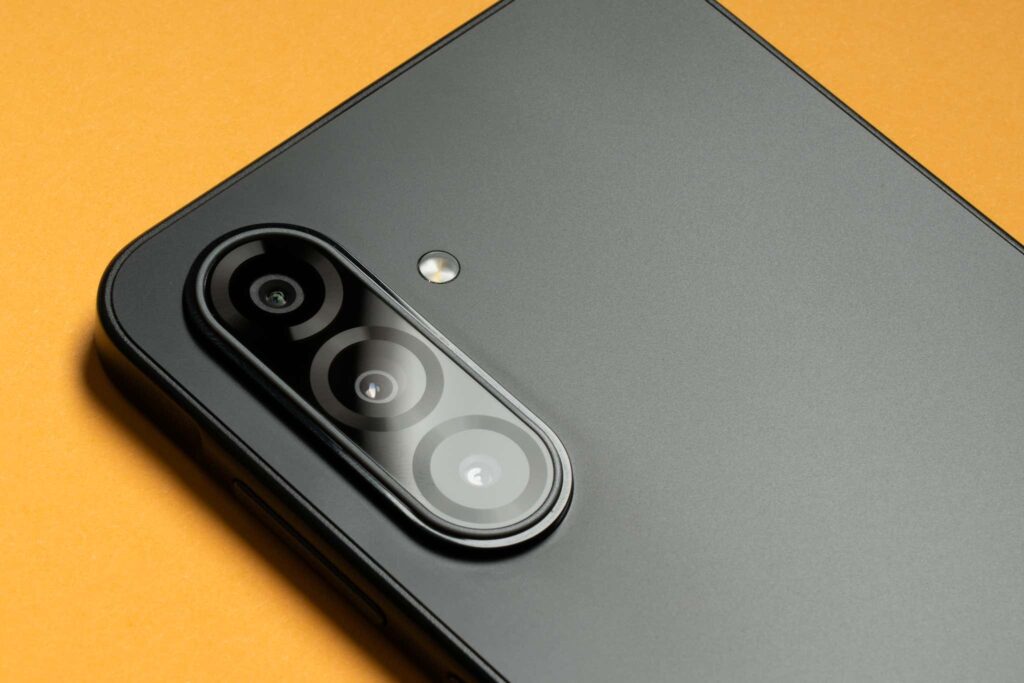 Baterai 7000 mAh Hingga Layar 120Hz, HP Rp1 Jutaan Makin Sulit Disebut Murahan