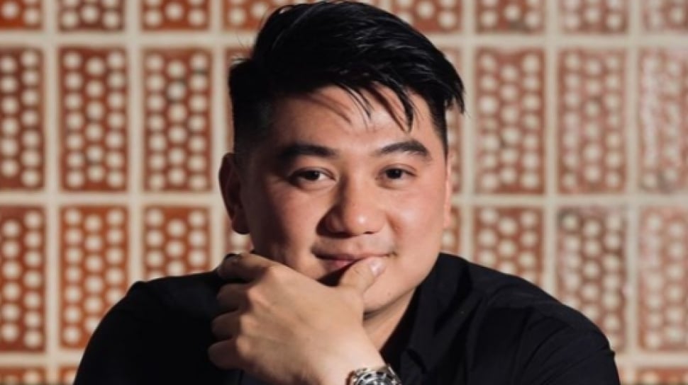 Rupiah Melemah, Chef Arnold Minta Maaf Karena Harga Menu Restonya Ikut Naik