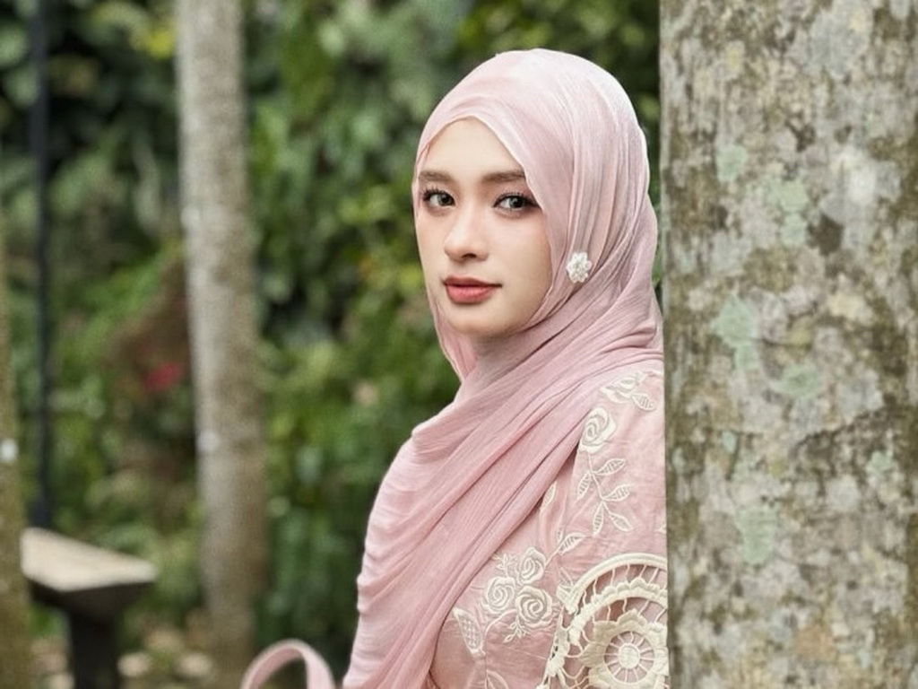 Starla Gendong Baby Chio Saat Inara Rusli Datang Bersama Anak-Anak, Suasana Jadi Hangat