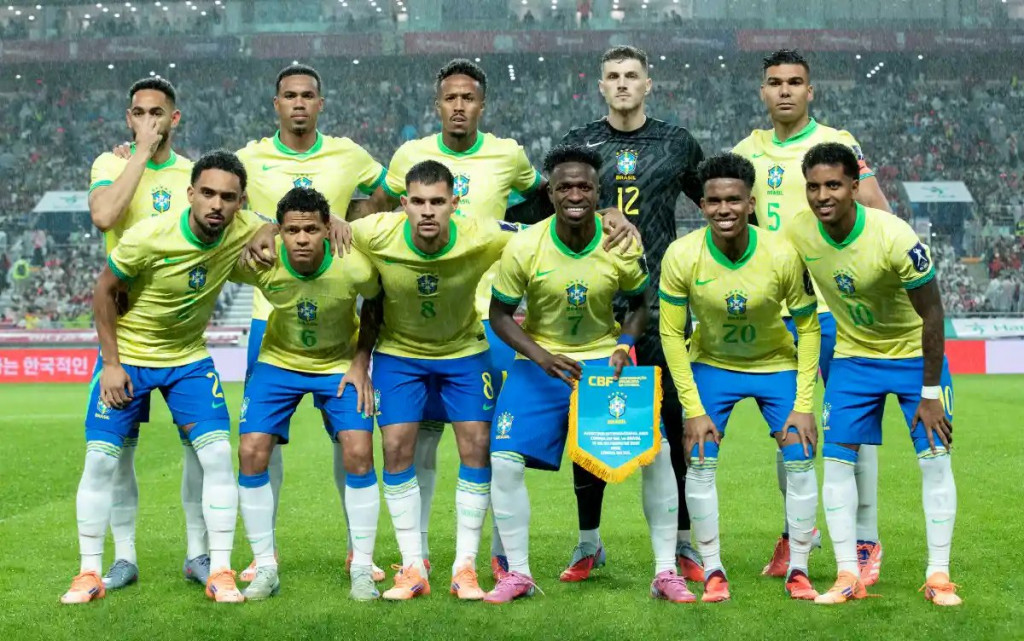 Neymar Dipertahankan, Ancelotti Coret João Pedro dan Thiago Silva dari Skuad Brasil