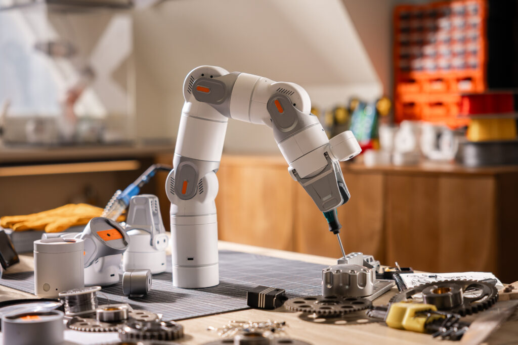 Kynooe Siap Membawa Lengan Robot Modular ke Rumah, Tanpa Coding dan Lebih Mudah Dipakai