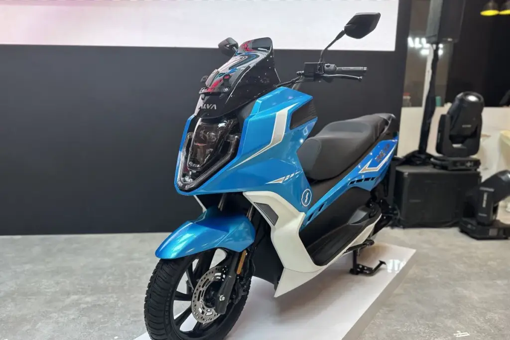 Jarak 140 Km Sekali Cas, Alva One XP Menyodok Pasar Skutik Listrik Premium
