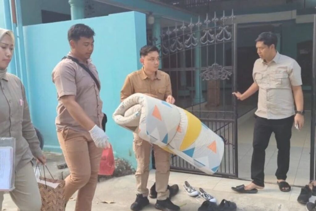 Penyidik Sita Kasur Dan Tisu Dari Ponpes Ponorogo, Dalami Dugaan Pencabulan Santri
