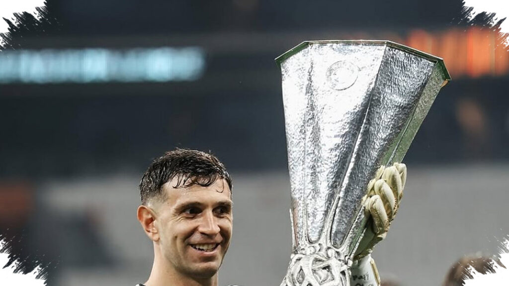 Martinez Tetap Tahan Sakit, Aston Villa Akhiri Puasa Gelar 30 Tahun Di Istanbul