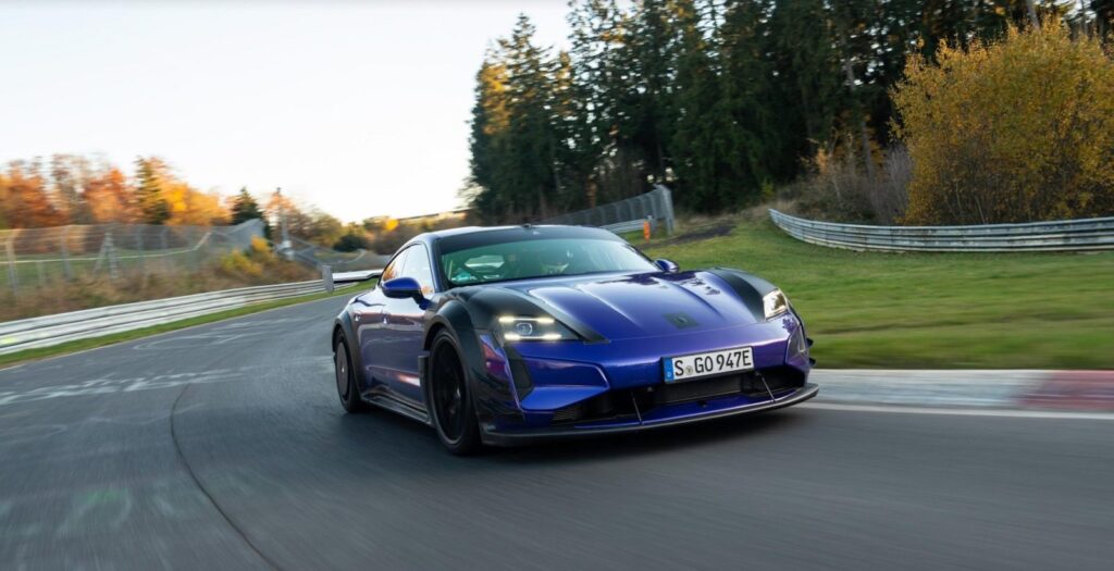 Manthey Kit Bawa Taycan Turbo GT Menembus Nürburgring 12 Detik Lebih Cepat