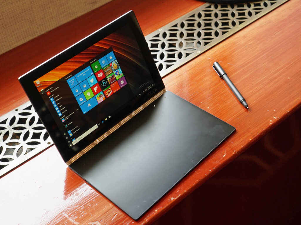 Laptop Mini Dalam Kaleng Altoids Ini Mampu Main DOOM Dan Chat AI Suara