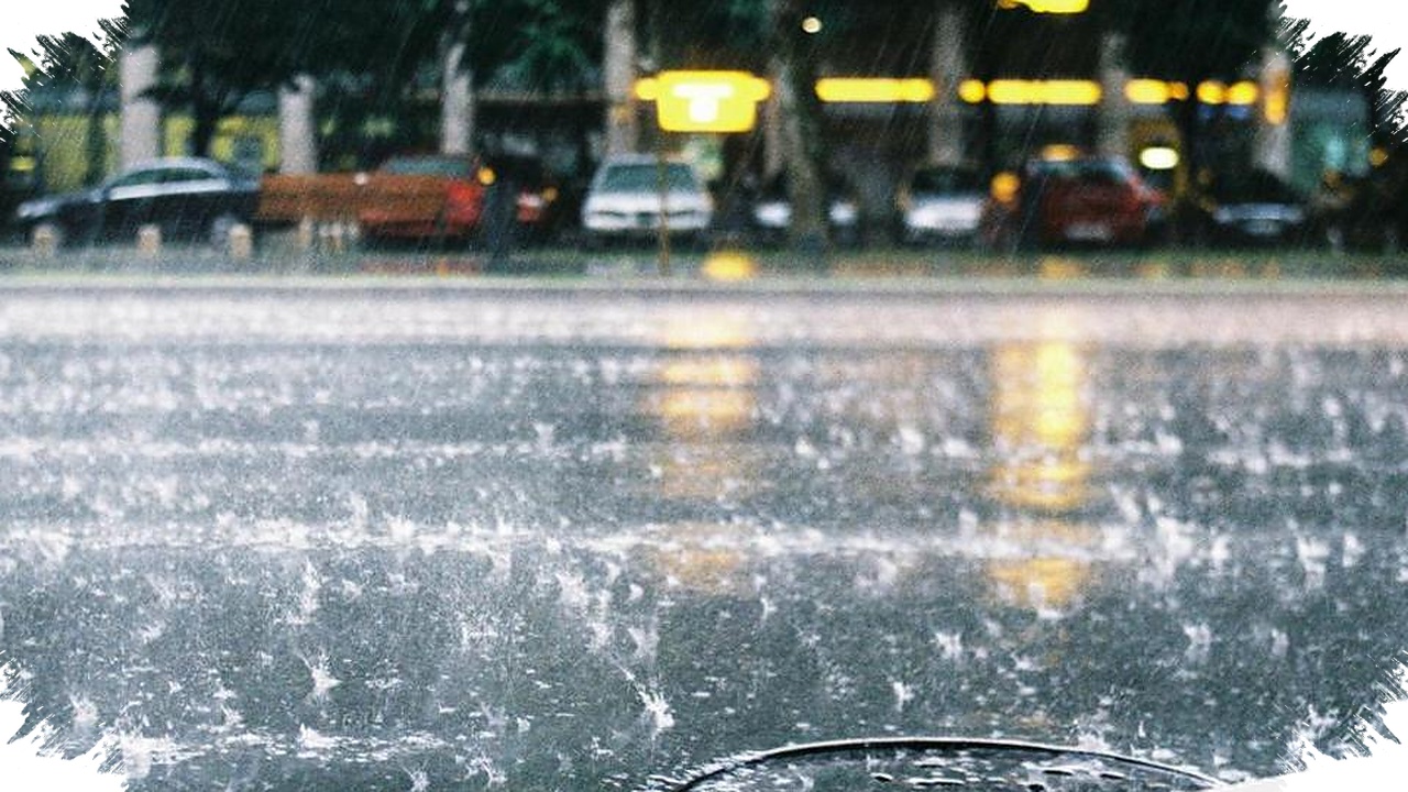 BMKG Ingatkan Bandung Raya Basah Seharian, Pengendara Diminta Waspada Jalan Licin