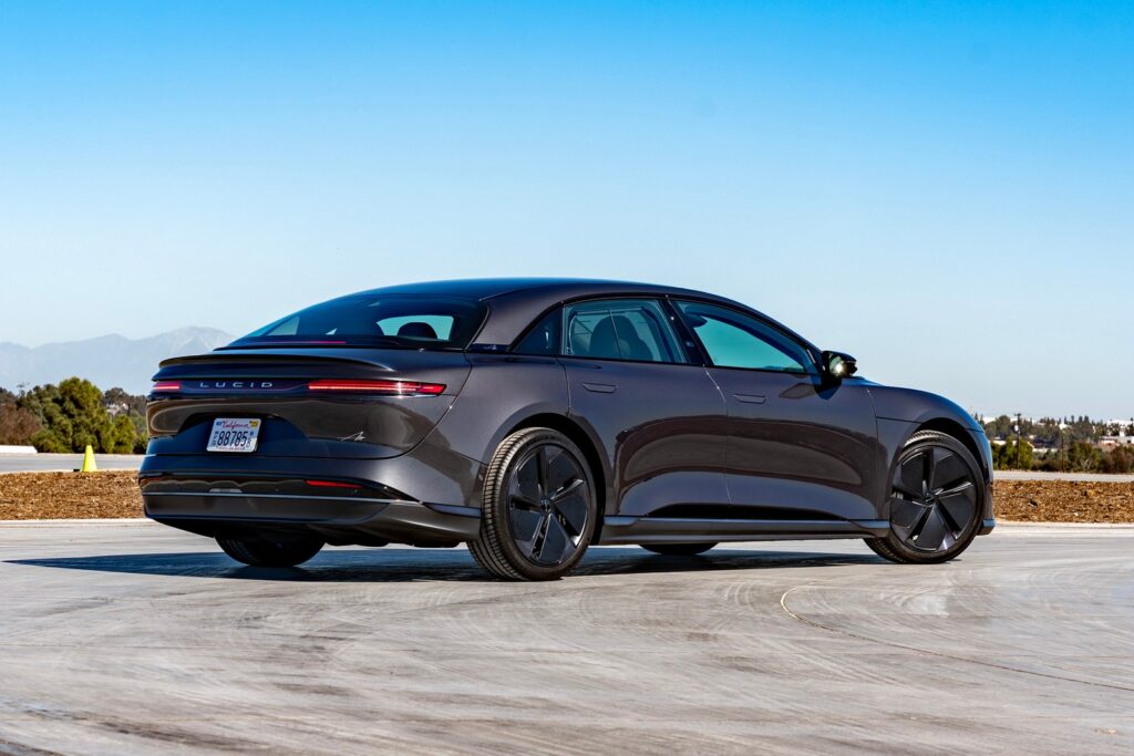 Software Lucid Air Makin Mengganggu, Delapan Masalah Muncul Dalam Satu Akhir Pekan