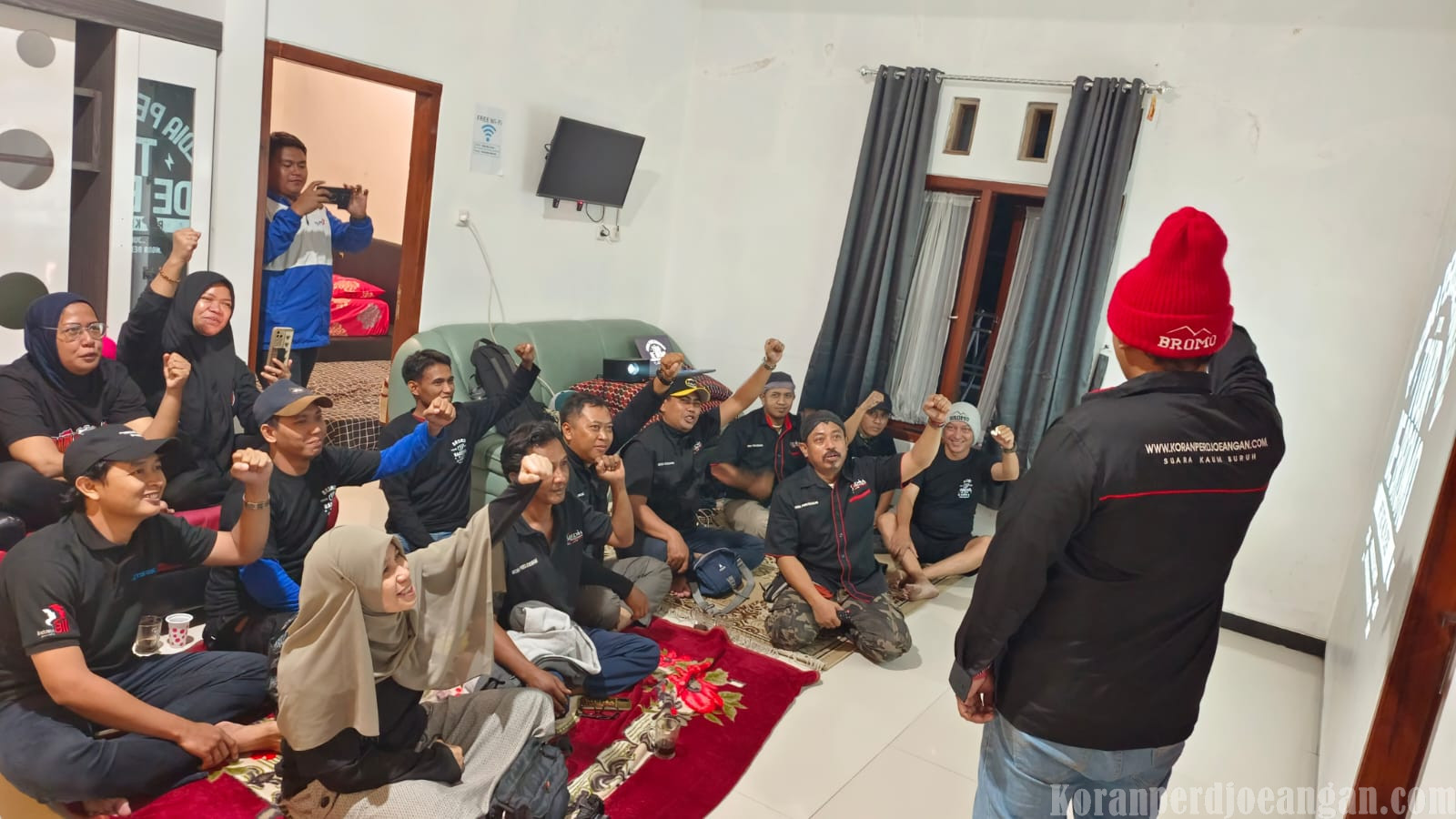 Bromo Jadi Ruang Menguatkan Langkah Media Perdjoeangan Jatim, Solidaritas FSPMI Makin Rapat
