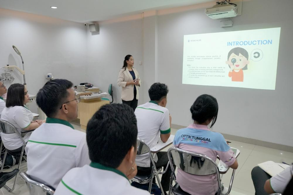 Pemeriksaan Mata Anak Tak Lagi Bisa Disamakan Dengan Dewasa, Peran Layar Digital Makin Besar