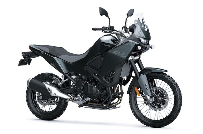 Adventure Ringan yang Masuk Akal, Kawasaki KLE500 2026 Tawarkan Kenyamanan dan Fungsi Harian
