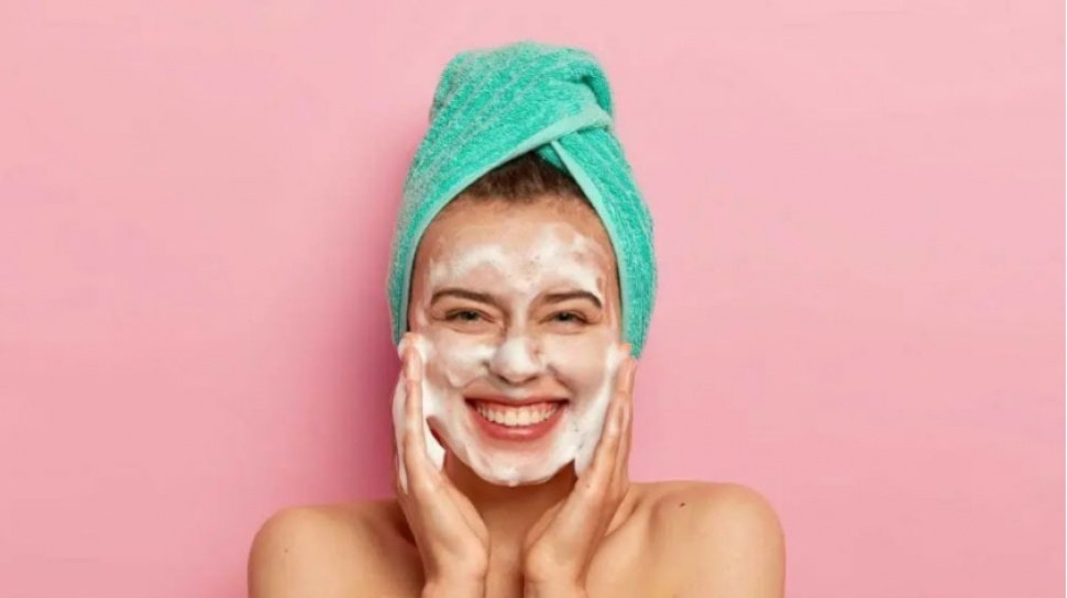 4 Pembersih Wajah pH Rendah dengan Niacinamide, Tetap Lembut di Kantong Rp20 Ribuan