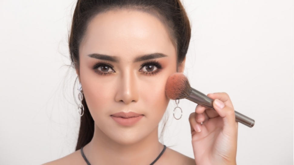 Lima Liquid Blush Ini Menyatu Indah Di Kulit Sawo Matang, Tanpa Kesan Abu-Abu