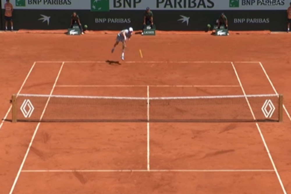Kondisi Fisik Menurun Saat Momen Krusial, Sinner Tersingkir Dari Roland Garros