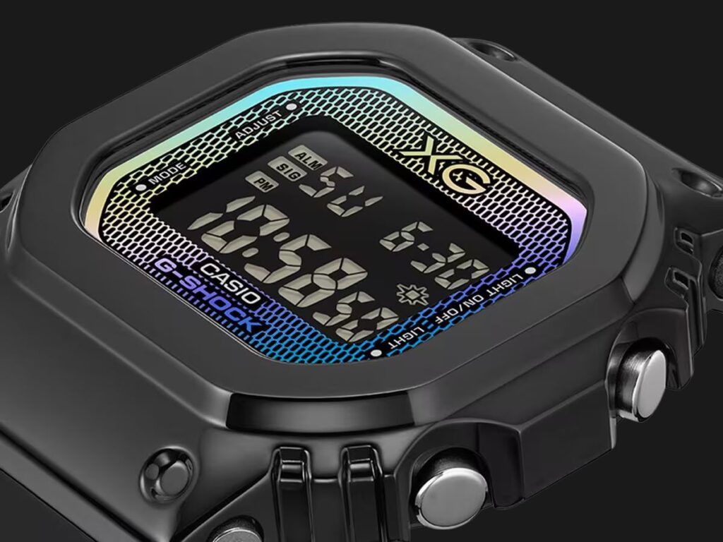 Kaca Pelangi Di Atas Hitam Pekat, G-Shock Kolaborasi XG Ini Justru Paling Menonjol
