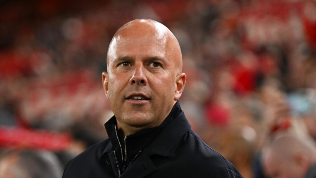 Liverpool Ambil Arah Baru Usai Arne Pergi, Gelar Liga Ke-20 Tetap Jadi Warisan Anfield