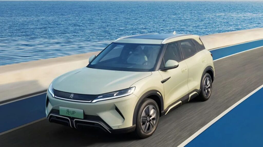 Jarak Tempuh Sampai 410 Km, BYD Atto 2 Menawarkan SUV Kompak yang Siap Dipakai Harian