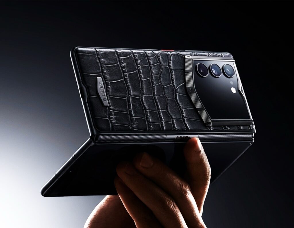 Kamera Telephoto 5 MP Jadi Titik Lemah Vertu AlphaFold, Padahal Bodinya Berlapis Kulit Aligator