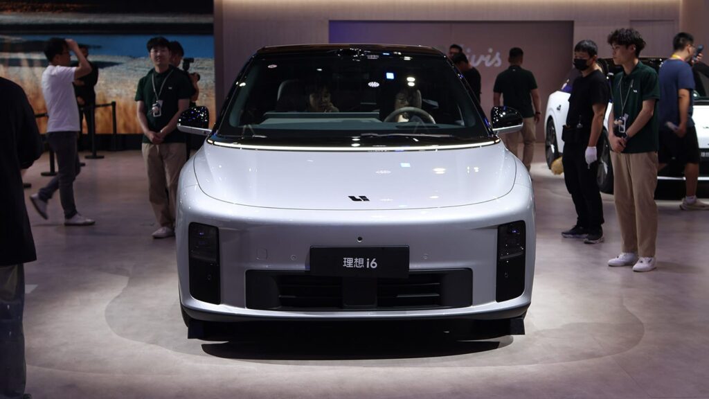 Tertekan Di China, Li Auto Bidik Eropa Dan Asia Lewat i6 Serta MEGA Setir Kanan