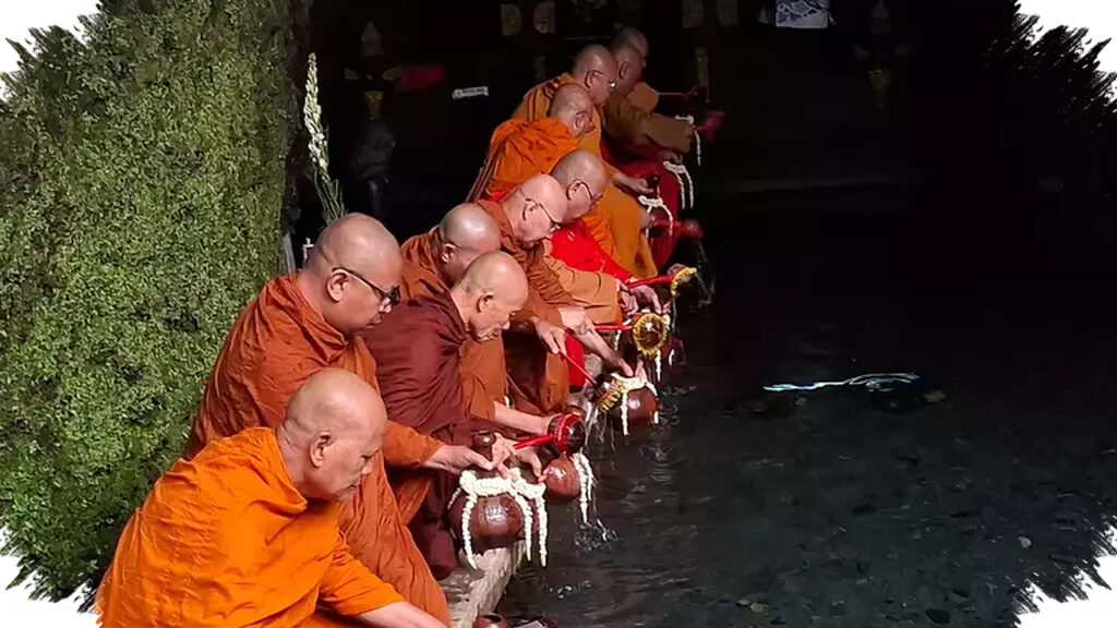 Prosesi Air Berkah Di Umbul Jumprit, Lambang Batin Jernih Umat Buddha Saat Waisak