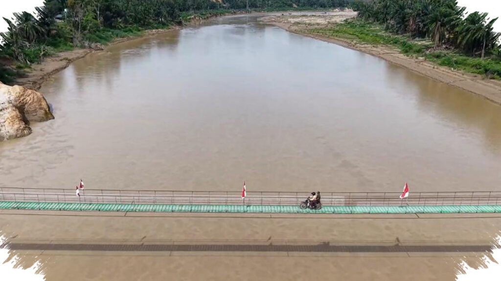 240 Meter Menyambung Dua Desa Di Aceh Tamiang, Waktu Tempuh Turun Jadi 5 Menit