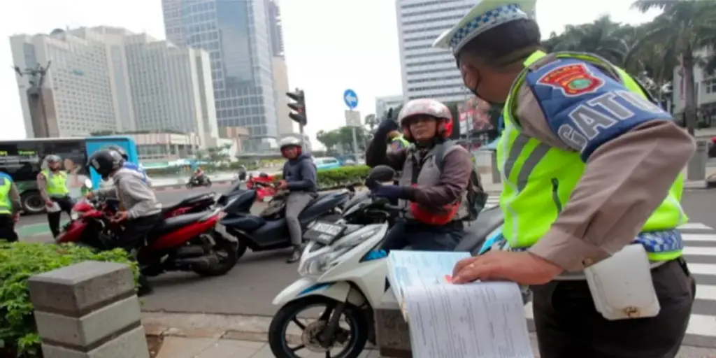 Tilang Manual Disiapkan Lagi, Operasi Patuh 2026 Tetap Utamakan ETLE untuk Pelanggar Berat