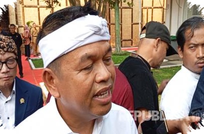 Dedi Mulyadi Tegaskan Warga Jawa Barat Sudah Lama Terbuka, Sindiran Abu Janda Dibalas Santai