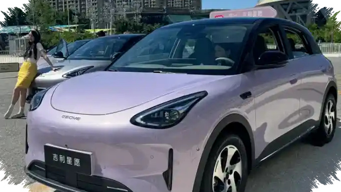 Isi 19 Menit dan Jarak 480 Km, Geely EX2 Facelift Makin Sulit Ditandingi