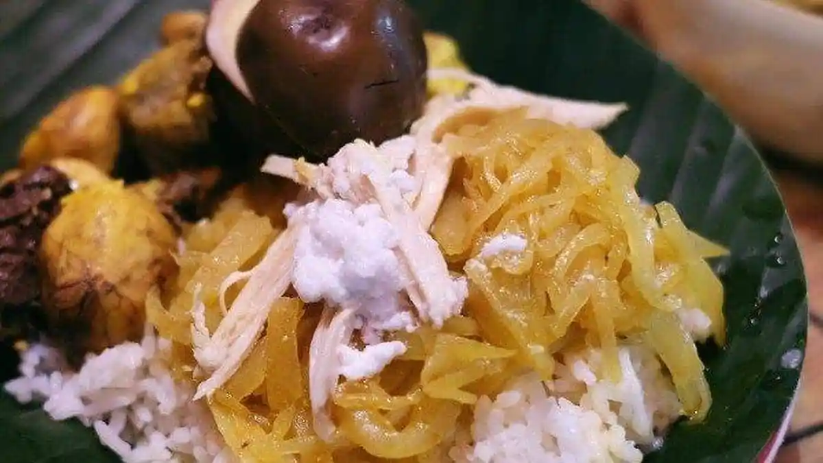 Tiga Kuliner Malam Andalan Surakarta, Dari Nasi Liwet Hangat Hingga Susu Segar Murah Meriah