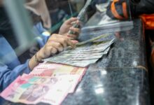 Tekanan Pasar Makin Berat, Rupiah Berpeluang Tembus Rp18.000 Tanpa Intervensi BI