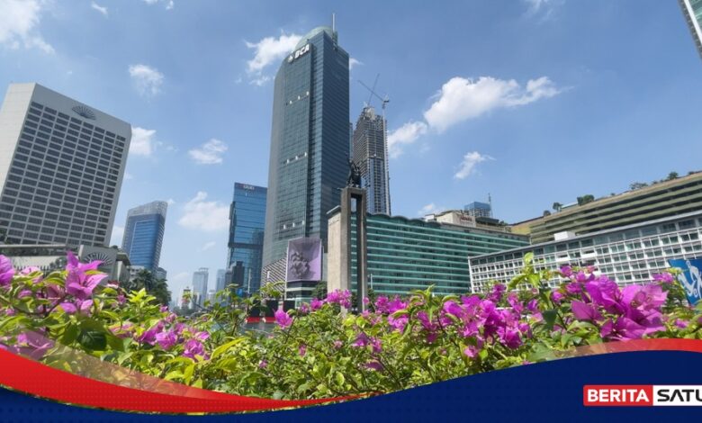 IHSG Ambruk, Empat Bank Jumbo Kompak Terpukul dan BBCA Menyentuh Titik Terendah Setahun