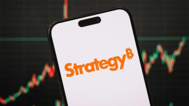Bitcoin Tertahan Di Bawah Tekanan, Sentimen Ritel Terhadap MSTR Dan Kripto Makin Suram