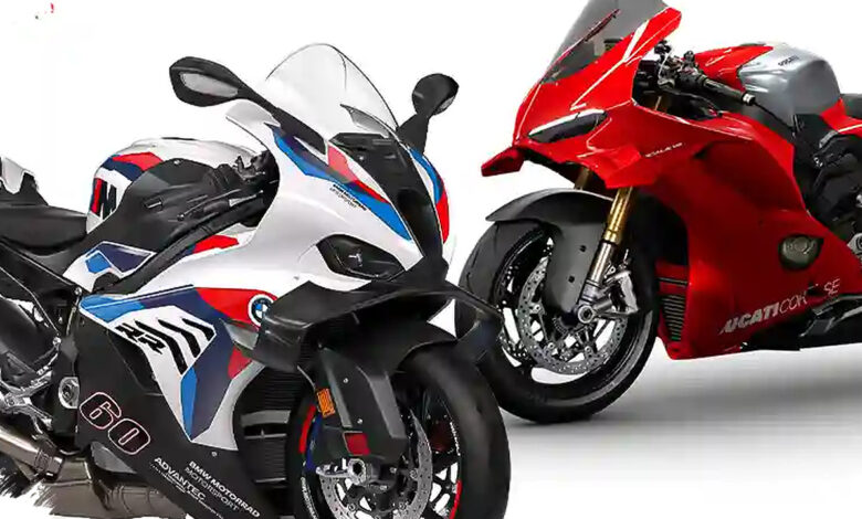 Ducati Panigale V4 R Lebih Liar, BMW M 1000 RR Lebih Mudah Dikuasai di Jalan Raya