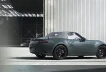 Zinc Green Metallic Jadi Warna Hijau Pertama Mazda MX-5 ND, Hadir Untuk Dua Tipe Sekaligus
