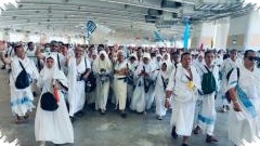 Kepulangan Jamaah Haji Pasuruan Lebih Cepat Dari Jadwal, Gus Shobih Sambut Haru dan Duka