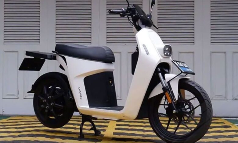 Motor Listrik Untuk Ojol Dan Kurir Makin Praktis, Ada Yang Bisa Swap Baterai Dan Tembus 200 Km