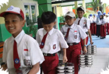 Kantin Sekolah Disiapkan Jadi Jalur Baru MBG, BGN Tak Perlu Bangun Dapur Lagi