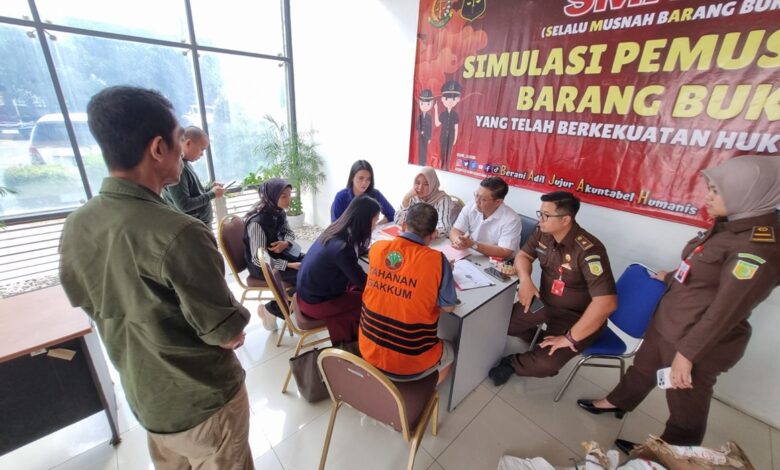Kejari Cilegon Terima Nakhoda Vietnam Kasus 796 Kg Sisik Trenggiling di Muatan Resmi