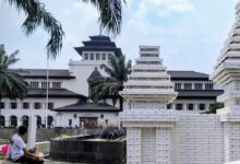 Surplus Dagang Jabar Melonjak Ke USD 8,90 Miliar, Impor Melemah Tajam Di Awal 2026