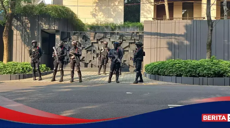 KPK Telusuri Jejak Gratifikasi Di Rumah Silmy Karim, Penggeledahan Dikawal Brimob